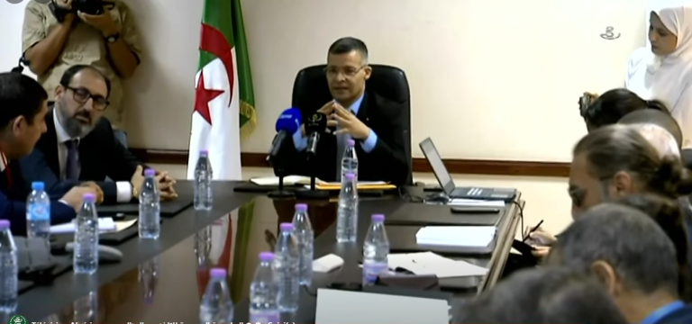 ركاش يشرف على اجتماع مع مستثمرين لتعزيز الشراكات الإفريقية